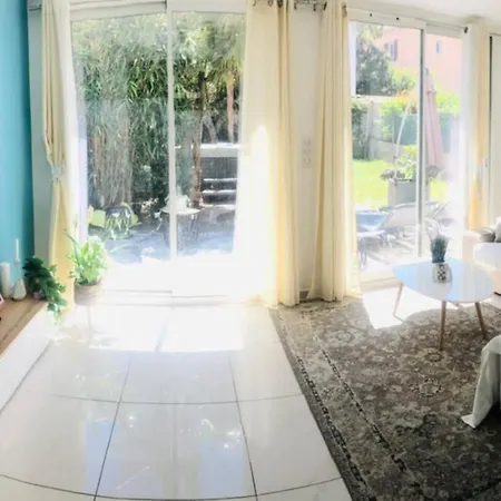 Maison De Ville Avec Jaccuzzi